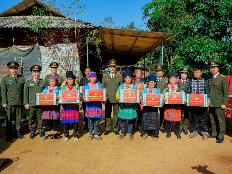 Học viện ANND hỗ trợ hơn 700 triệu đồng xây nhà tạm tại Điện Biên và Tuyên Quang -0