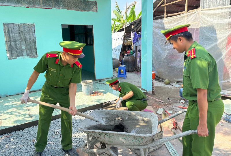 Thắm đượm nghĩa tình Tết Quân – Dân ở nơi địa đầu cực Nam Tổ quốc -0