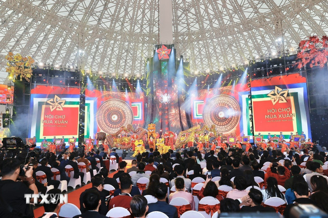 Thủ tướng: Hội chợ Mùa Xuân phải trở thành ngày hội tiêu dùng quốc gia -0