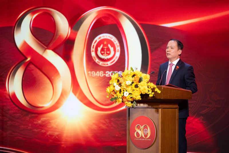 Ủy ban Pháp luật và Tư pháp của Quốc hội vinh dự đón nhận Huân chương Lao động hạng Nhì -0