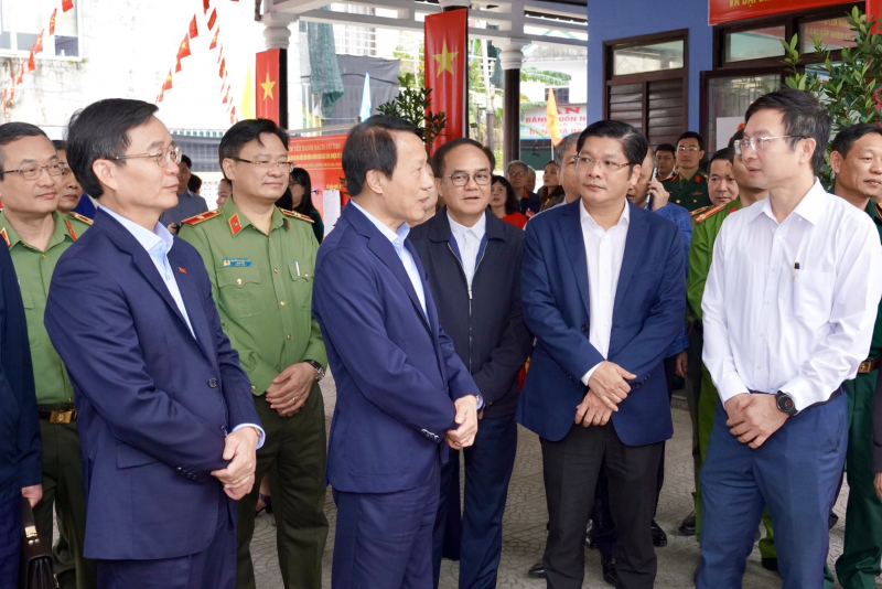 Bộ trưởng Lương Tam Quang giám sát, kiểm tra công tác bầu cử tại TP Huế -0