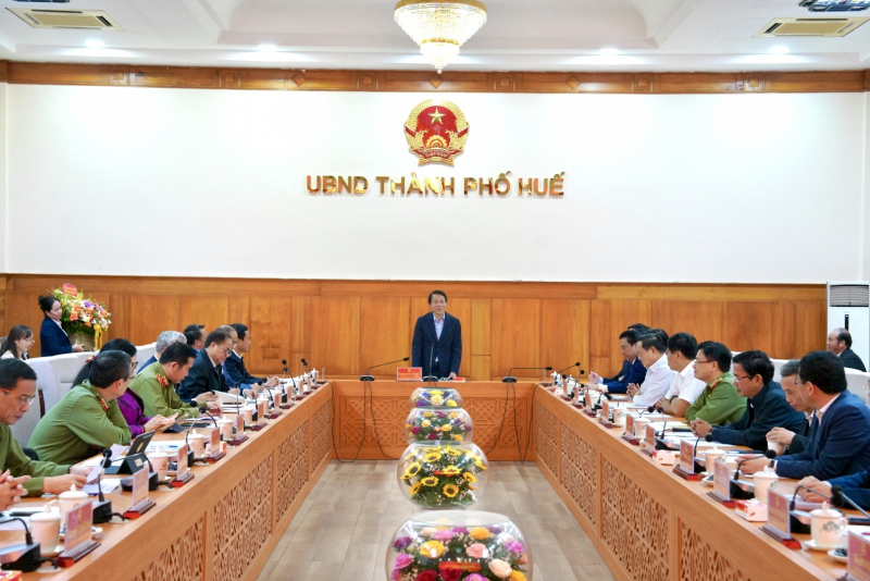 Bộ trưởng Lương Tam Quang giám sát, kiểm tra công tác bầu cử tại TP Huế -0