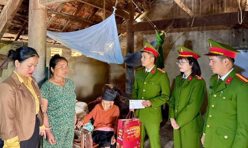 Cụ thể hoá Nghị quyết Đại hội XIV của Đảng - Ghi nhận từ thực tiễn Công an cơ sở -0