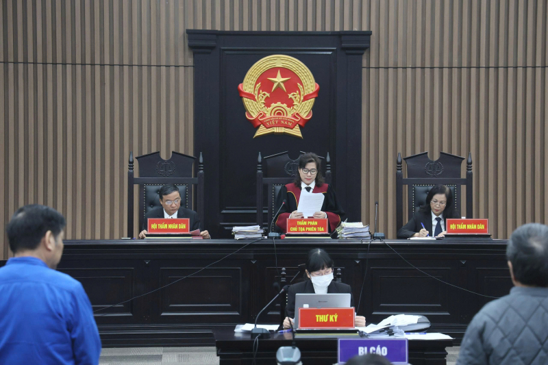 Cựu Tổng Giám đốc VICEM bị tuyên phạt 15 năm tù -0