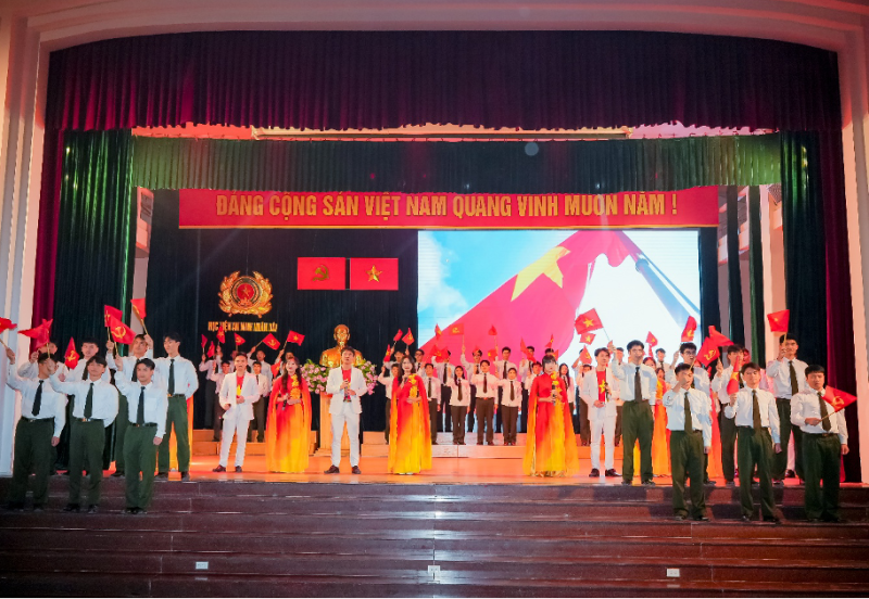 Rực rỡ sắc màu tại chương trình nghệ thuật “Mừng Đảng quang vinh-Mừng xuân Đất nước” -0