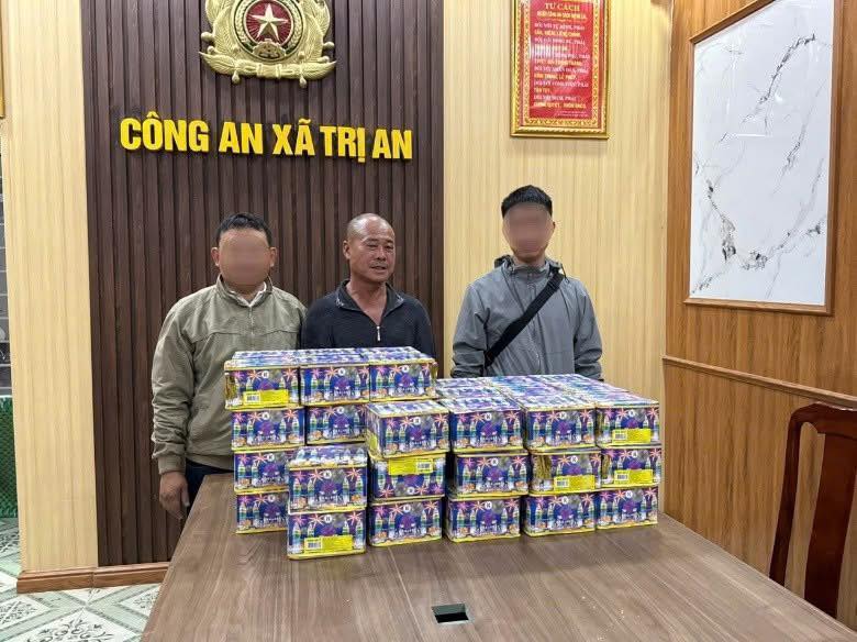 Quyết liệt chặn hàng lậu dịp cuối năm ở vùng biên giới -0