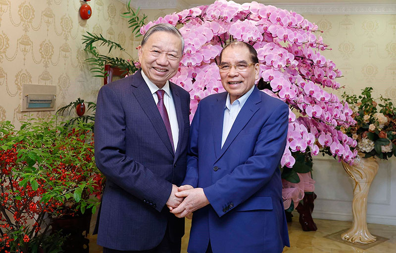 Tổng Bí thư Tô Lâm thăm, chúc Tết nguyên Tổng Bí thư Nông Đức Mạnh