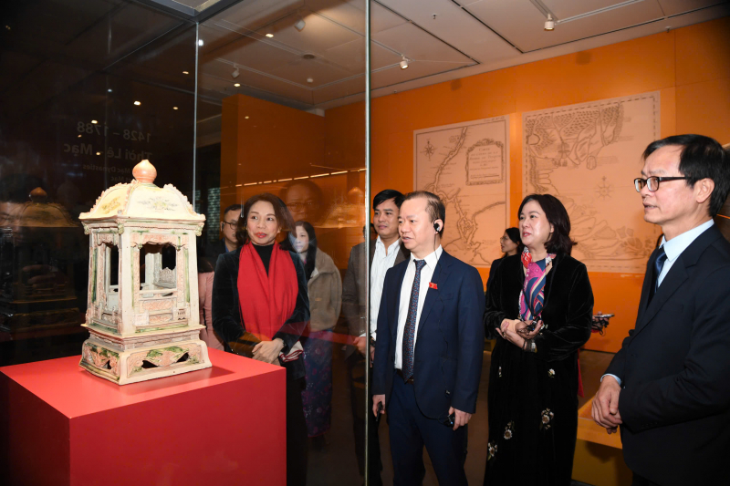 Triển lãm “Long Mã khai văn”, mở cửa các trưng bày thường xuyên của Bảo tàng Hà Nội -1