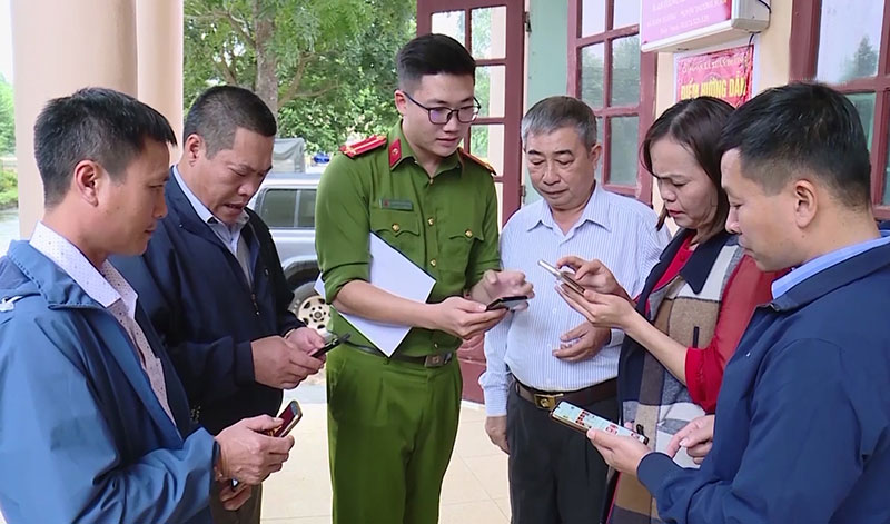 Trong kỷ nguyên số: Cuộc chiến từ những 