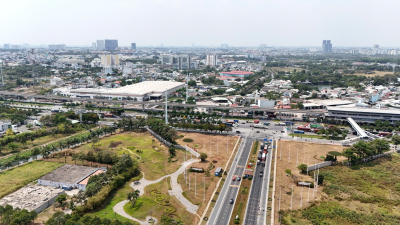 TP Hồ Chí Minh định hình các ngành dịch vụ cao cấp, hiện đại -0