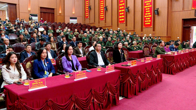 Đoàn ĐBQH tỉnh Bắc Ninh trao quà Tết cho các đối tượng chính sách - xã hội nhân dịp Tết nguyên đán -2