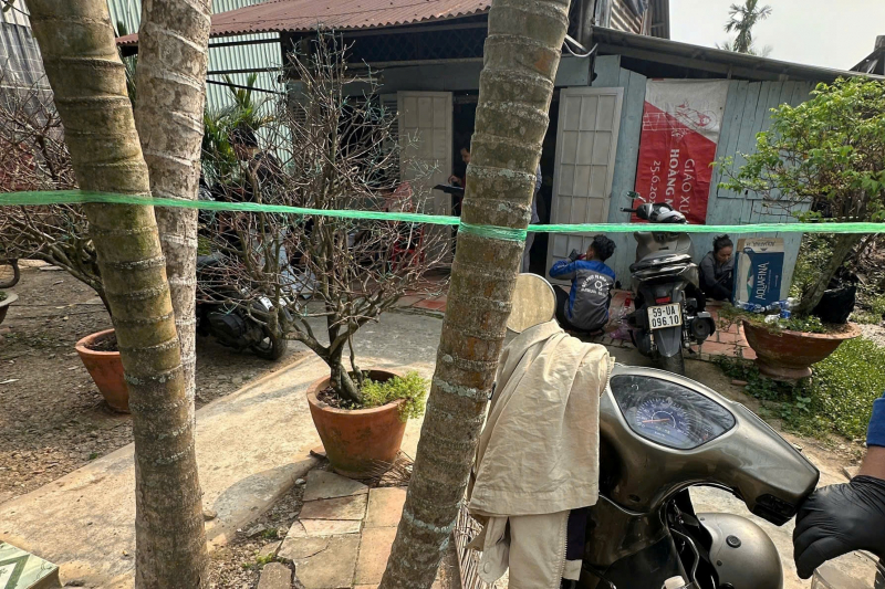 Phát hiện hai vợ chồng tử vong bất thường trong nhà tại xã Hóc Môn -1