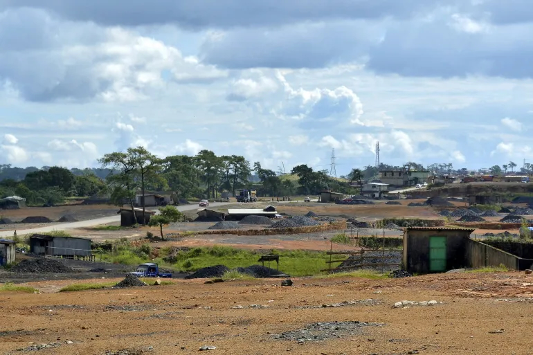 Nổ mỏ than Ấn Độ khiến 18 người chết, nhiều người vẫn đang mắc kẹt -0