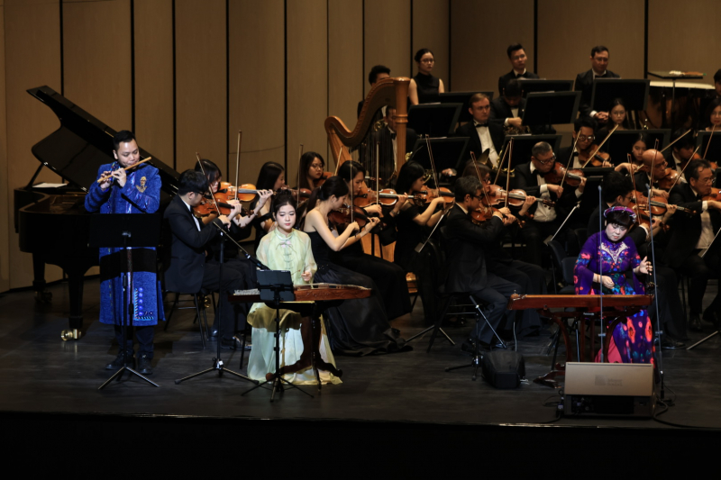 Bức tranh âm thanh đa sắc về mùa xuân từ Nhà hát Hồ Gươm -2