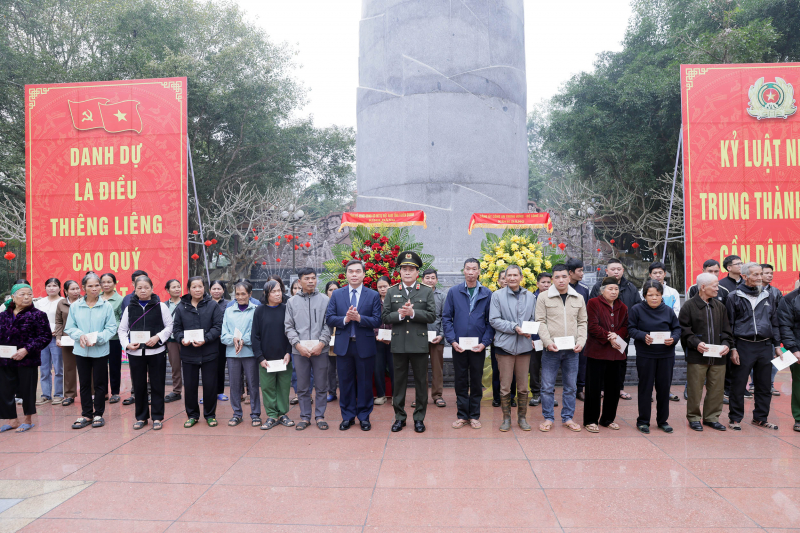 Từ nguồn cội cách mạng đến nghĩa tình với nhân dân -0