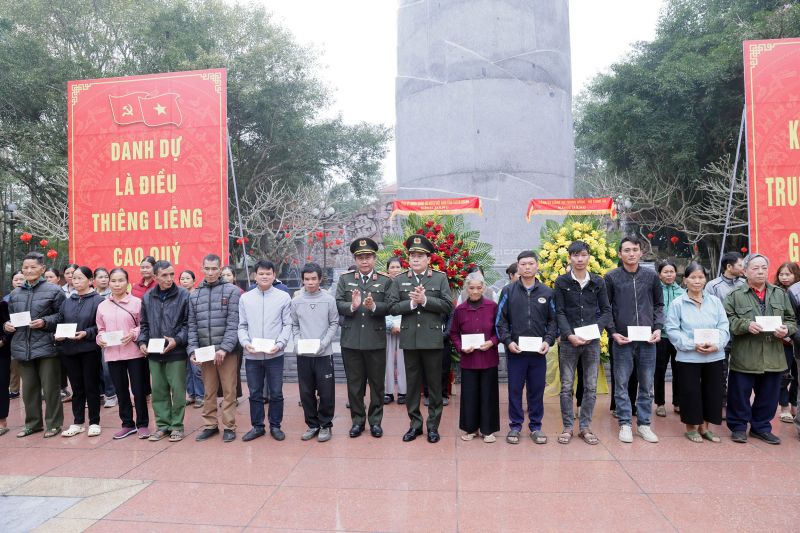 Từ nguồn cội cách mạng đến nghĩa tình với nhân dân -1