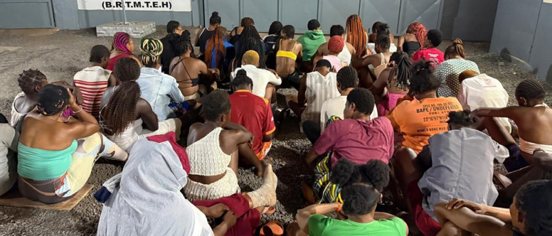 Trong bóng tối của tội phạm buôn người  -0