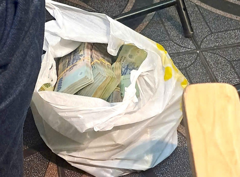 Danh tính bất hảo của hai đối tượng cướp ngân hàng tại Gia Lai -0