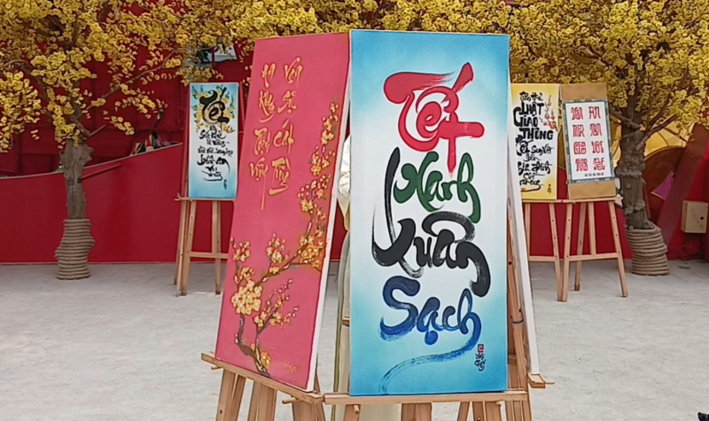 Khách du xuân xin chữ trên phố ông đồ  -1