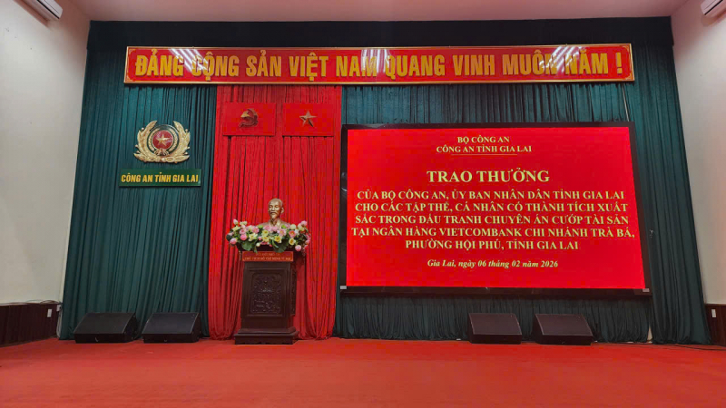 Bộ trưởng Lương Tam Quang gửi thư khen các đơn vị tham gia bắt giữ 2 đối tượng cướp ngân hàng ở Gia Lai -0