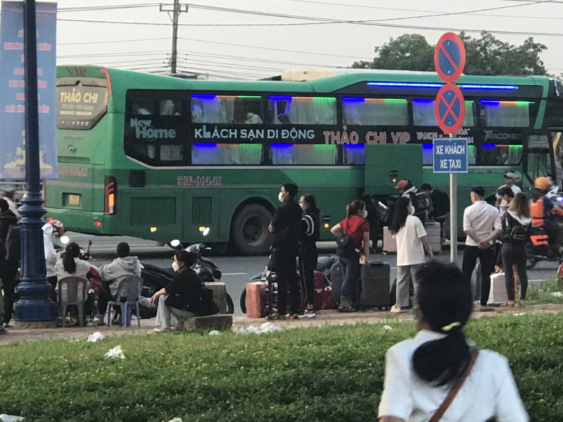 Còn hơn 40% lượng vé xe khách liên tỉnh từ TP Hồ Chí Minh về các địa phương dịp cao điểm Tết -0