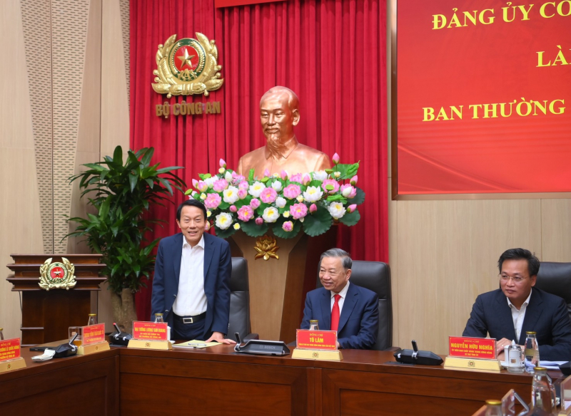 Đảng ủy Công an Trung ương làm việc với Ban Thường vụ Tỉnh ủy Hưng Yên -0