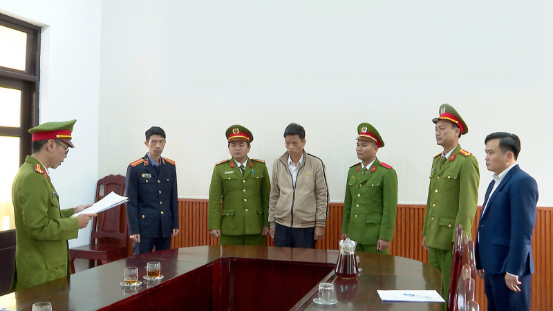 Khởi tố công chức địa chính phường có hành vi giả mạo trong công tác -0