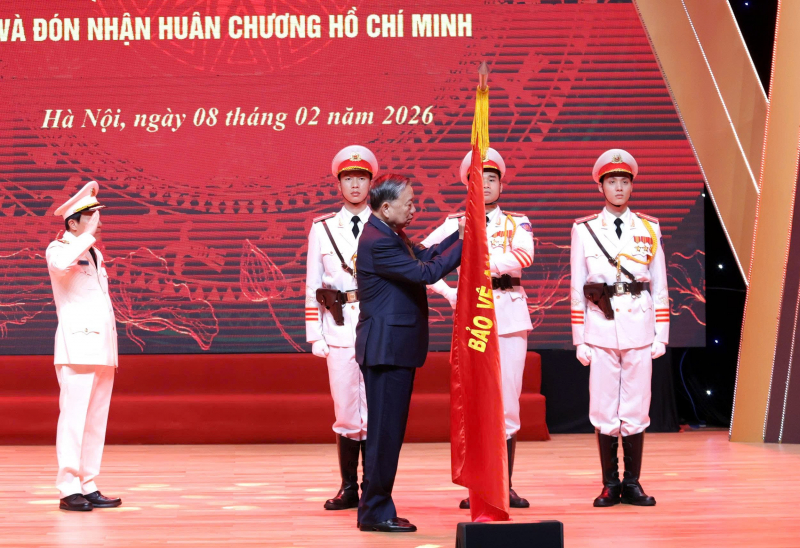 Tổng Bí thư Tô Lâm trao Huân chương Hồ Chí Minh tặng lực lượng Tình báo CAND -1