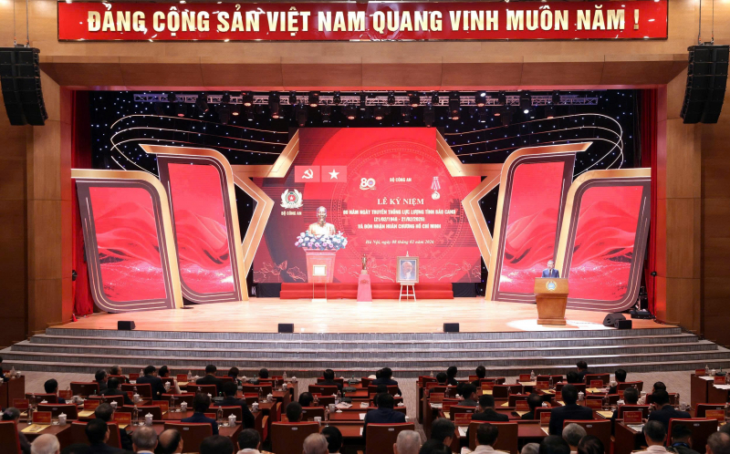 Tổng Bí thư Tô Lâm trao Huân chương Hồ Chí Minh tặng lực lượng Tình báo CAND -0