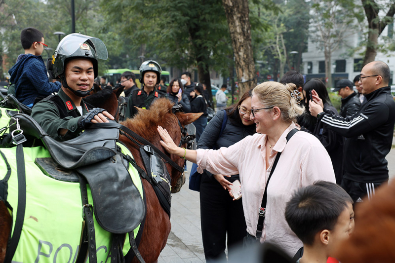 Kể chuyện Cảnh sát cơ động kỵ binh -0