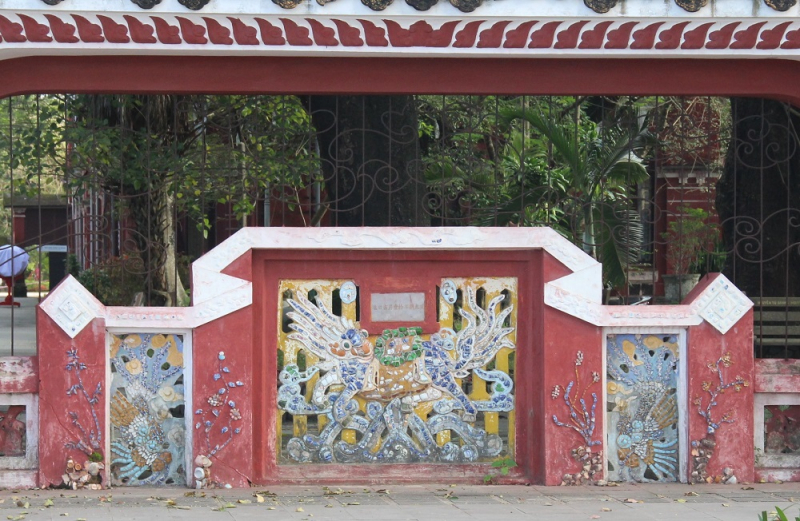 Hình tượng Long Mã trên công trình  kiến trúc Cố đô Huế _ CANDTET2026_T40 -0