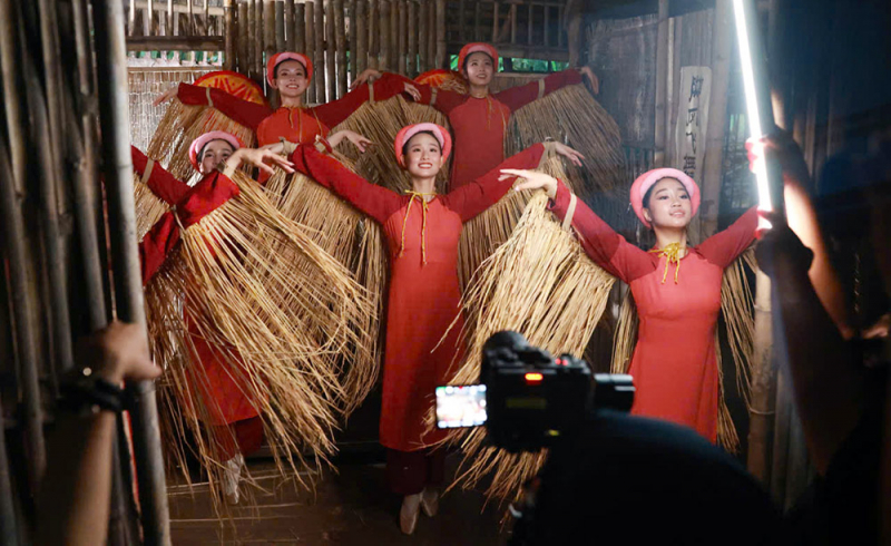 một cảnh trong phim múa huyền sử việt.jpg -0