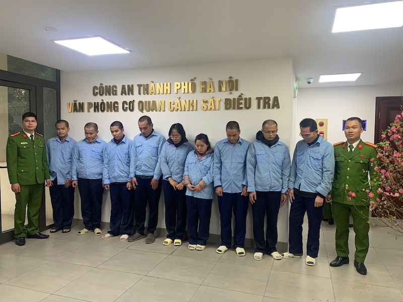 Khởi tố 9 bị can chiếm đoạt hơn 318 tỷ đồng của một ngân hàng trên địa bàn Hà Nội -0