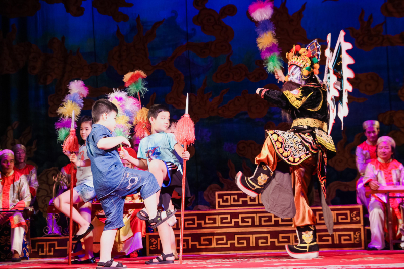 Dấu chân ngựa phát sáng trong khu vườn âm nhạc Việt_CANDTET2026_T45 -0