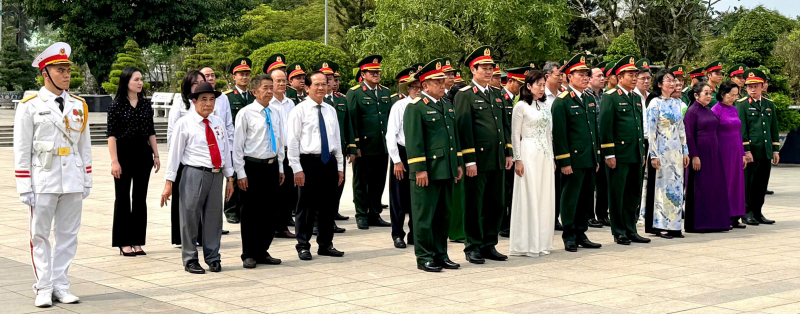 Trao Bằng “Tổ quốc ghi công” cho 49 Anh hùng liệt sĩ biệt động đã hy sinh trong cuộc tổng tiến công Xuân Mậu Thân 1968 -0