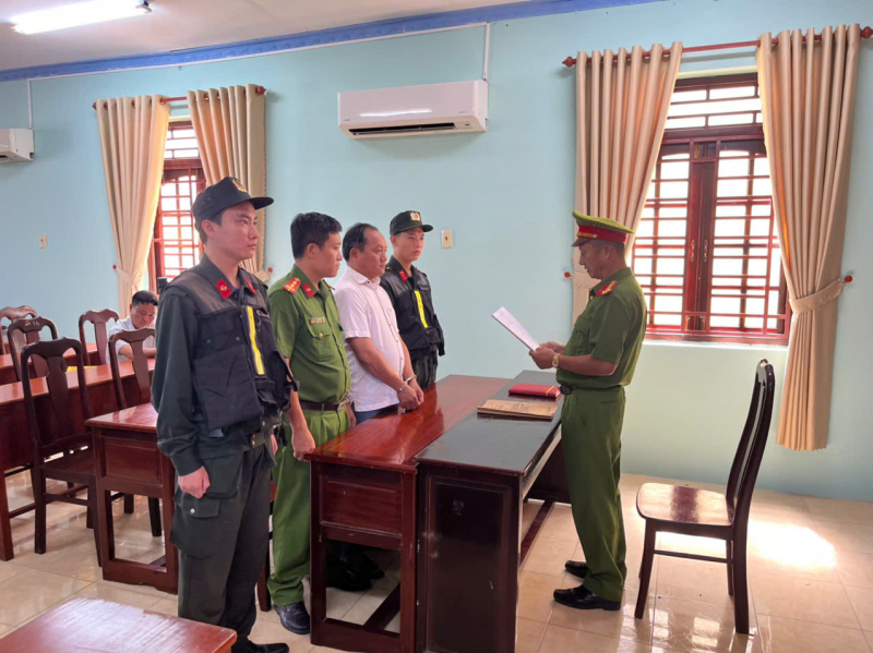 Triệt phá đường dây sản xuất, buôn bán máy biến áp giả -1