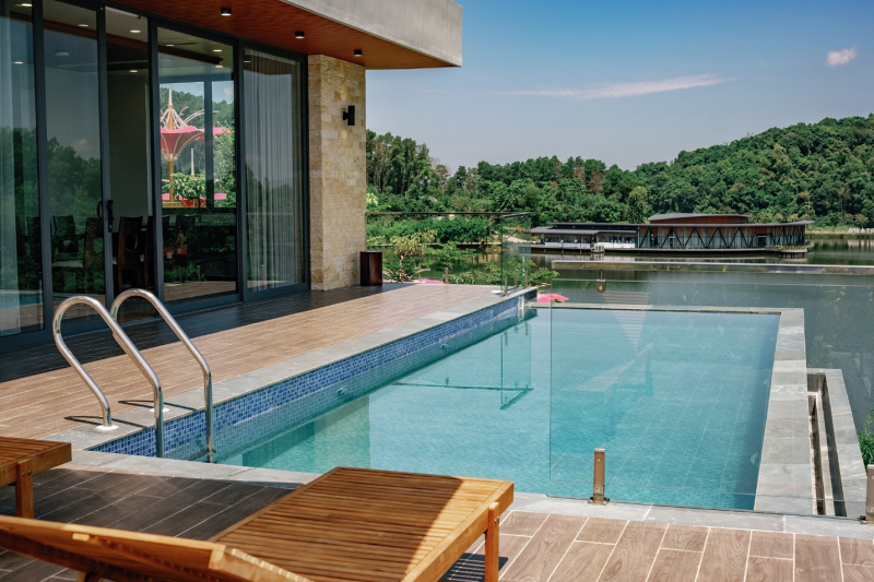 Tấm vé “hồi hương” của giới tinh hoa -0