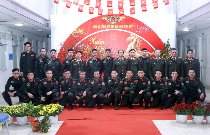 Xây dựng lực lượng gìn giữ hòa bình Công an Việt Nam bản lĩnh, chuyên nghiệp -2