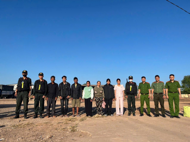 Một công ty bị phạt 138 triệu đồng do chứa nhiều người nước ngoài trái phép -0