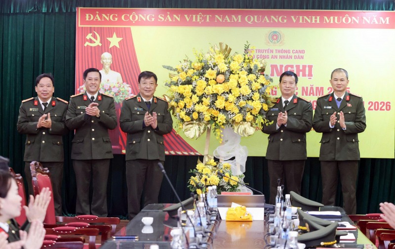 Senior Colonel Nguyen Thanh Binh Appointed as Editor-in-Chief of CAND Newspaper -0