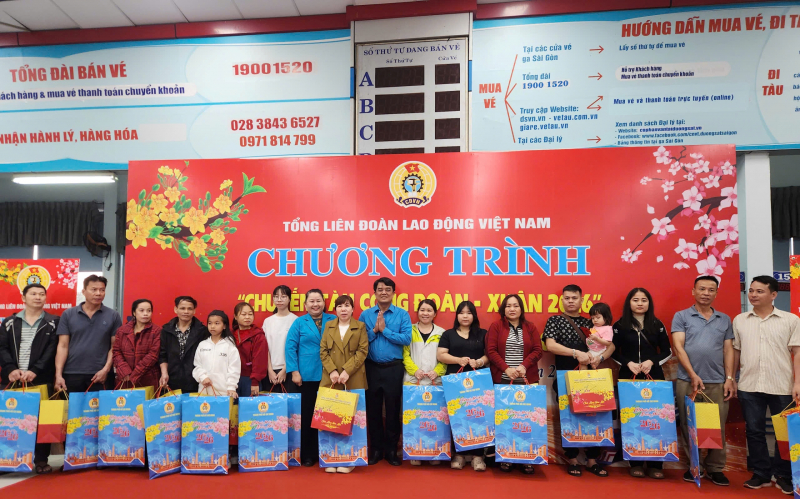 Chuyến tàu Công đoàn - Xuân 2026 đưa 2.293 đoàn viên, người lao động về quê ăn Tết -1