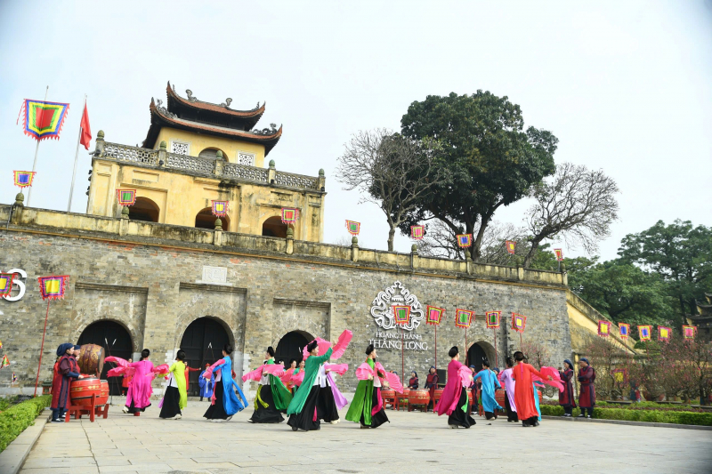 Di sản Hoàng thành Thăng Long - Hà Nội rực rỡ với các nghi lễ Tết cung đình -0