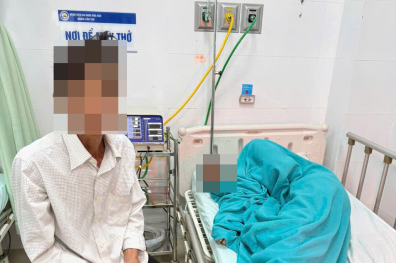 Công an phường cứu sống cô gái nhảy cầu tự tử -0