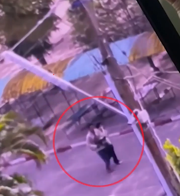 Nổ súng, bắt giữ hàng trăm con tin tại trường học Thái Lan -0