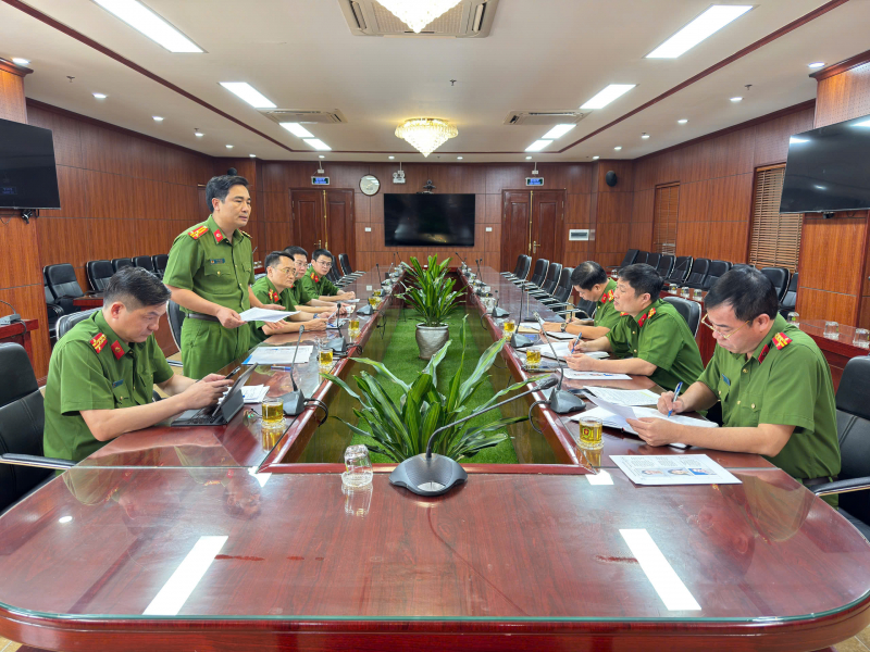 DB48-Đột kích sào huyệt trùm lừa đảo qua mạng tại Campuchia -0