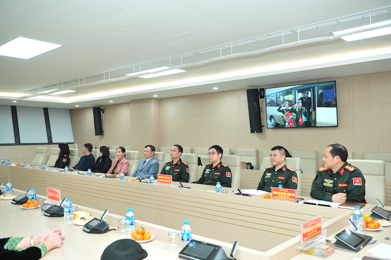 Kết nối hơi ấm quê hương tới những “Sứ giả hòa bình” đang làm nhiệm vụ tại các phái bộ -0