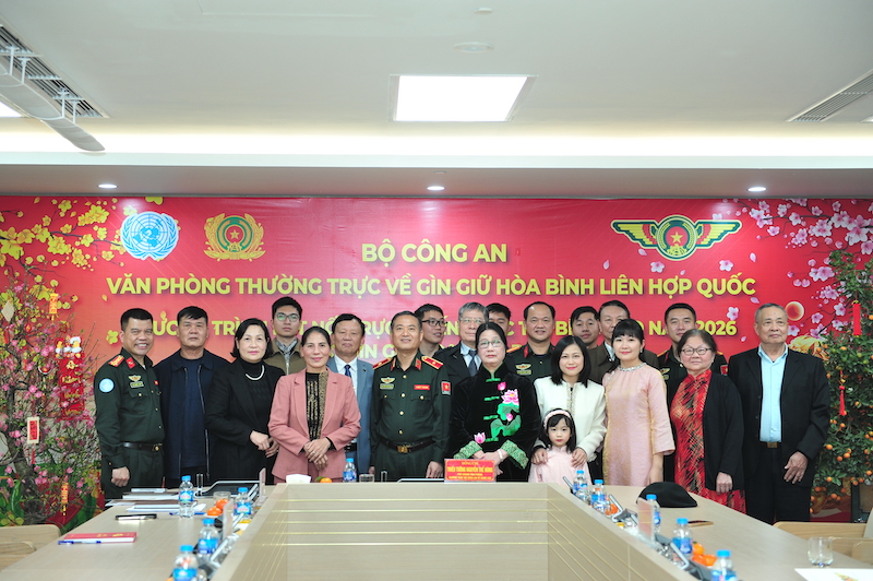 Kết nối hơi ấm quê hương tới những “Sứ giả hòa bình” đang làm nhiệm vụ tại các phái bộ -0