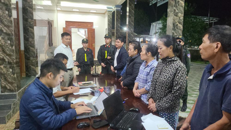 Thu giữ hơn 2 tấn tang vật trong đường dây sản xuất thuốc tăng cân giả -0