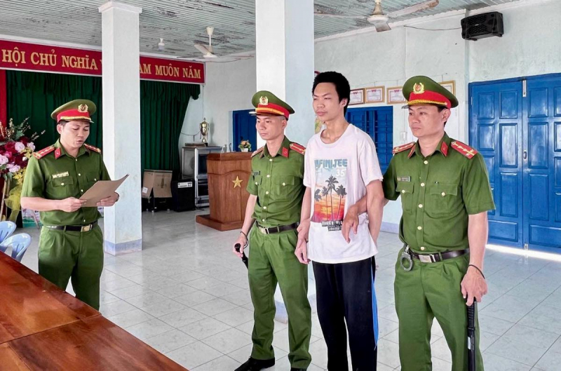 Bắt giam đối tượng thuê 10 xe máy rồi đem bán -0