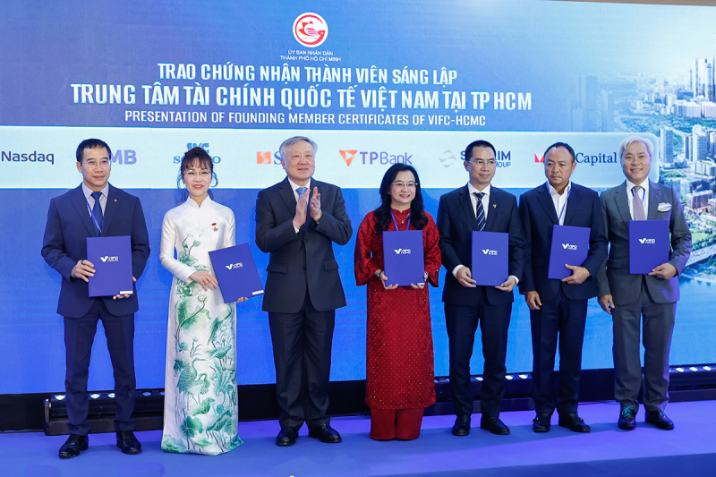 Thủ tướng: Biến Trung tâm Tài chính Quốc tế Việt Nam thành một động lực, điểm tựa phát triển -0